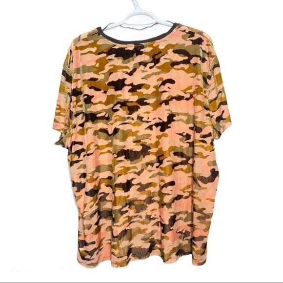 Free People We The Free Camouflage T Shirt size L - Picture 2 of 3